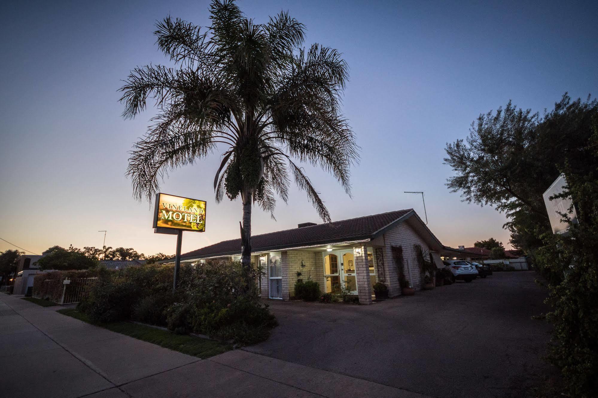 Vineland Motel Mildura Exterior photo
